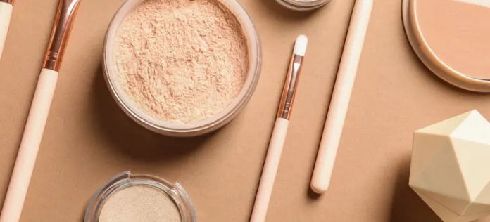 Как наносить хайлайтер: Мастер-руководство по макияжу