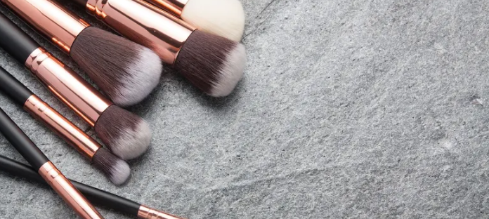Руководство по 16 типам кистей для макияжа и их использованию