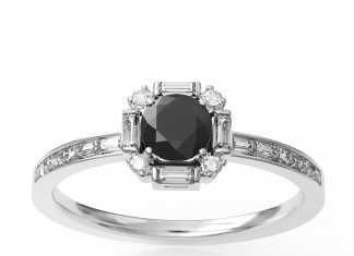 Кольца из белого золота с чёрным бриллиантом