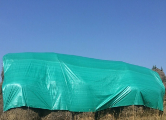 Чем отличается тент тарпаулин, и где его применяют