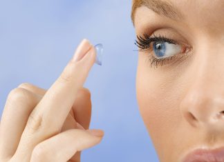 Где купить недорого глазные линзы: помощь в выборе