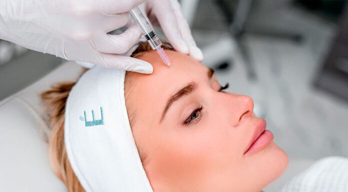 Чистка лица: плюсы, типы, этапы