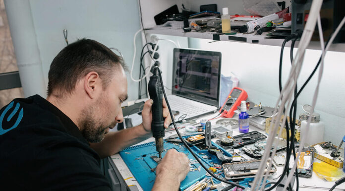 Ремонт телевизоров: что это, зачем нужен