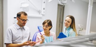 Отличия взрослой стоматологии от детской: специфика лечения и ухода