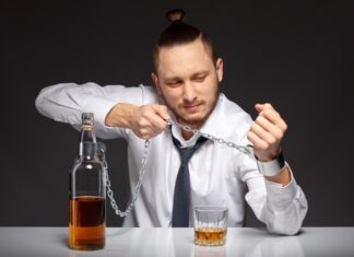 Как происходит выведение запоя на дому: этапы и советы