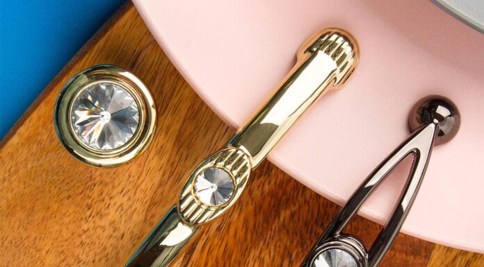 Мебельные ручки-стразы: как выбрать и использовать для создания стильного интерьера