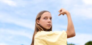 Здоровая самооценка ребенка: как помочь вырастить уверенную личность